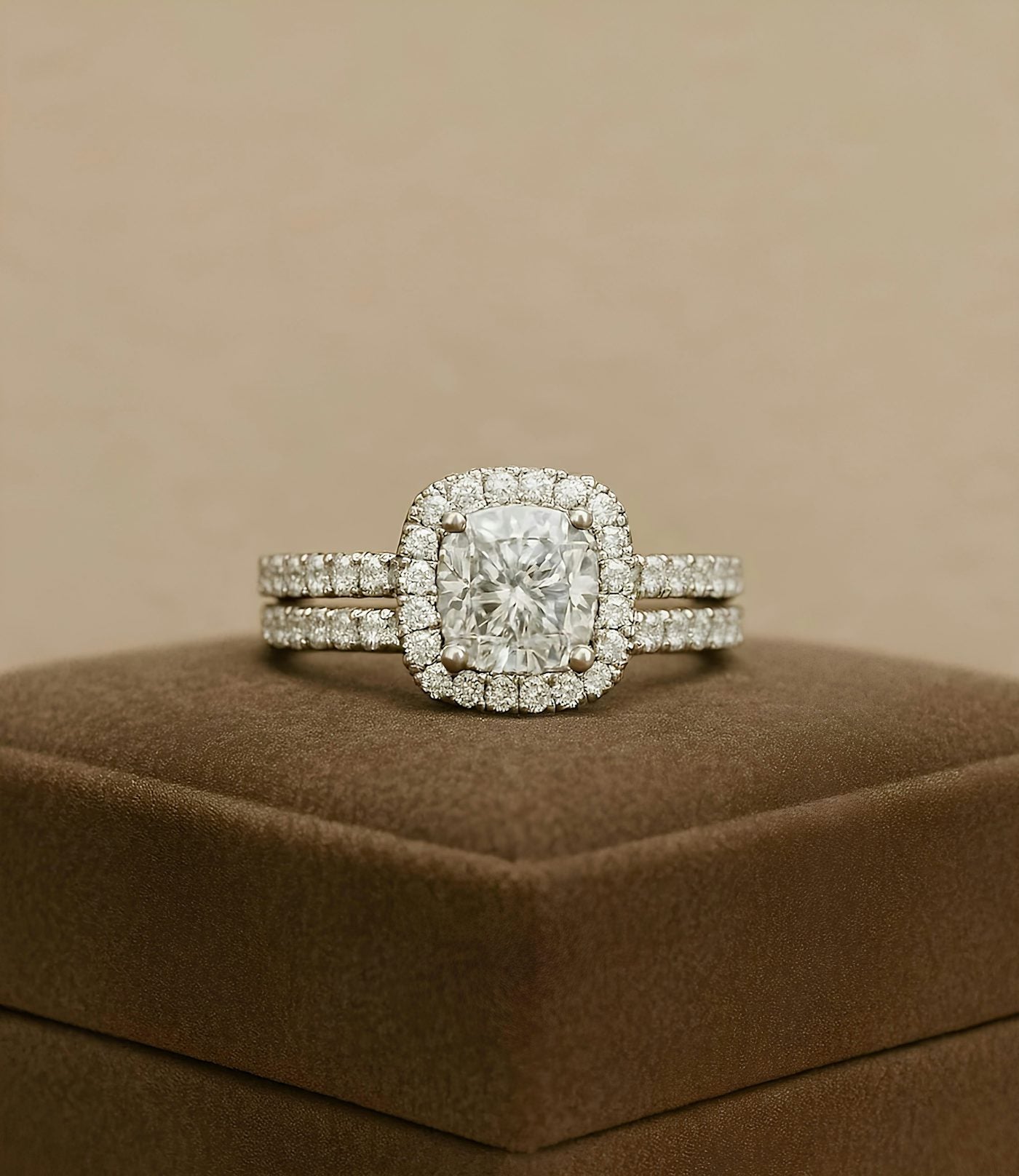 Your Guide to Buying a Lab-Grown Diamond Engagement Ring in 2025