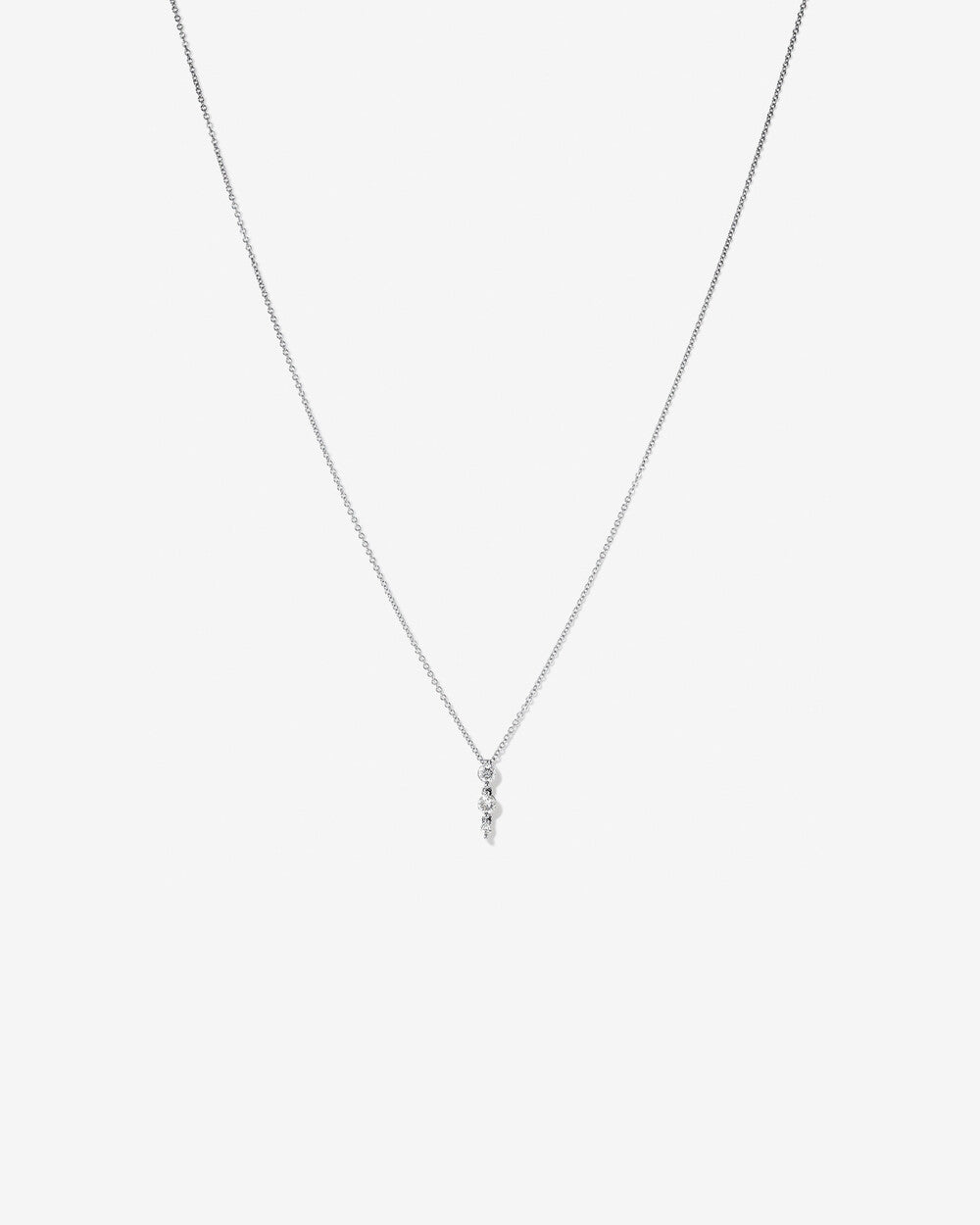 Graduated Drop Necklace with 0.28 Carat TW of Diamonds in 14kt White Gold