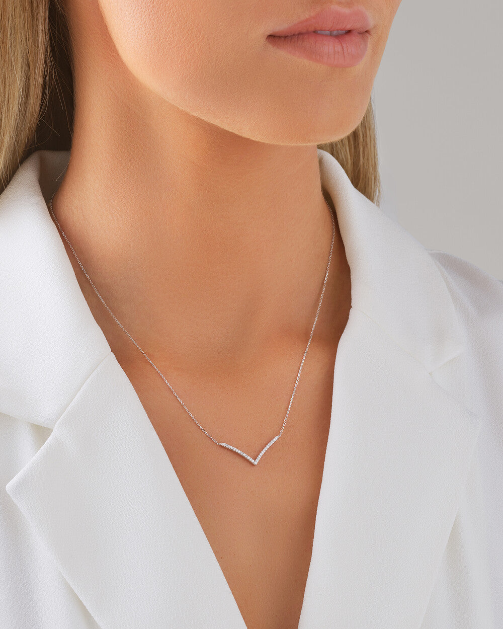 Chevron Necklace with 0.12 Carat TW Laboratory-Grown Diamonds in 14kt White Gold